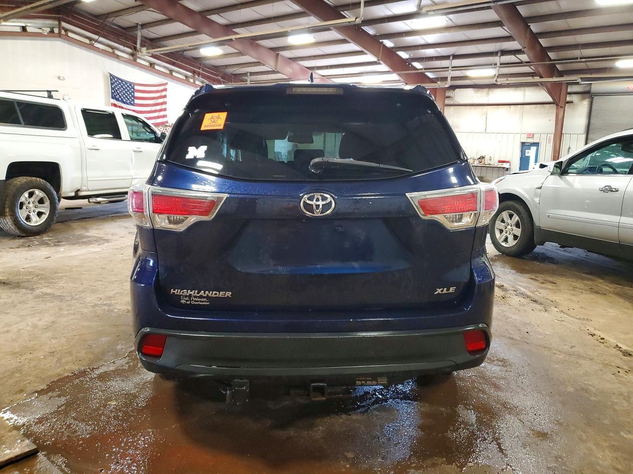 2015 TOYOTA HIGHLANDER