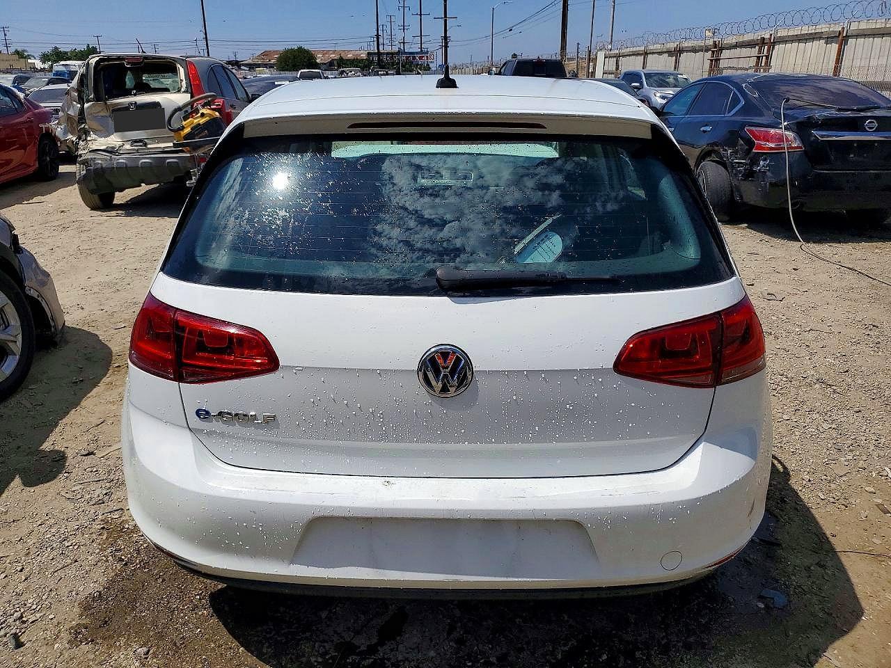 2016 VOLKSWAGEN e-Golf