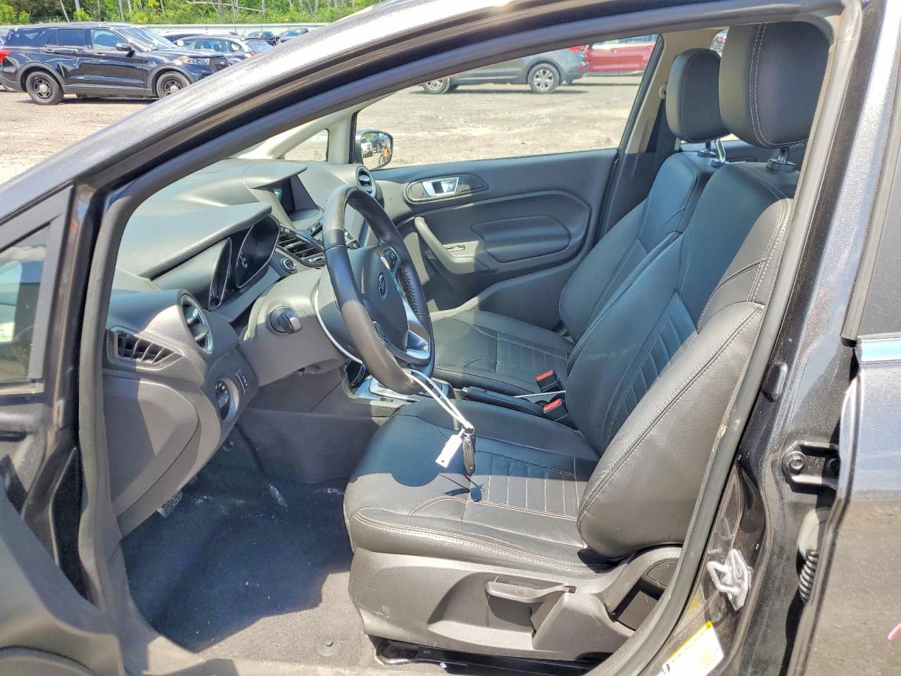 2016 FORD Fiesta