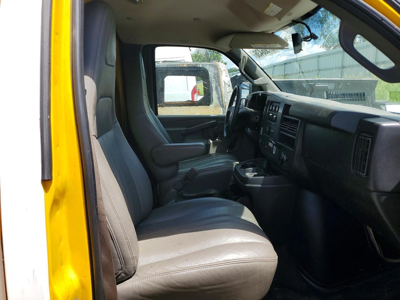 2018 GMC Savana