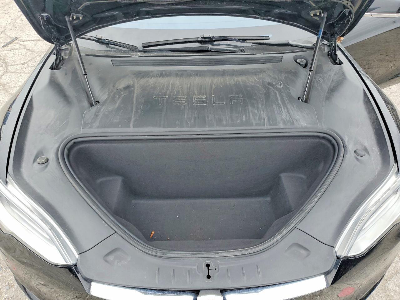 2020 TESLA MODEL S