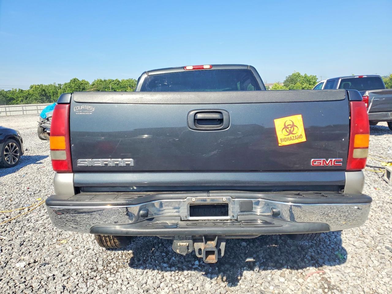 2003 GMC Sierra