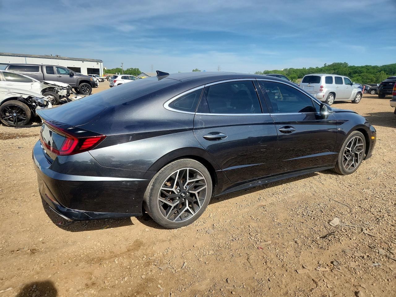 2022 HYUNDAI SONATA
