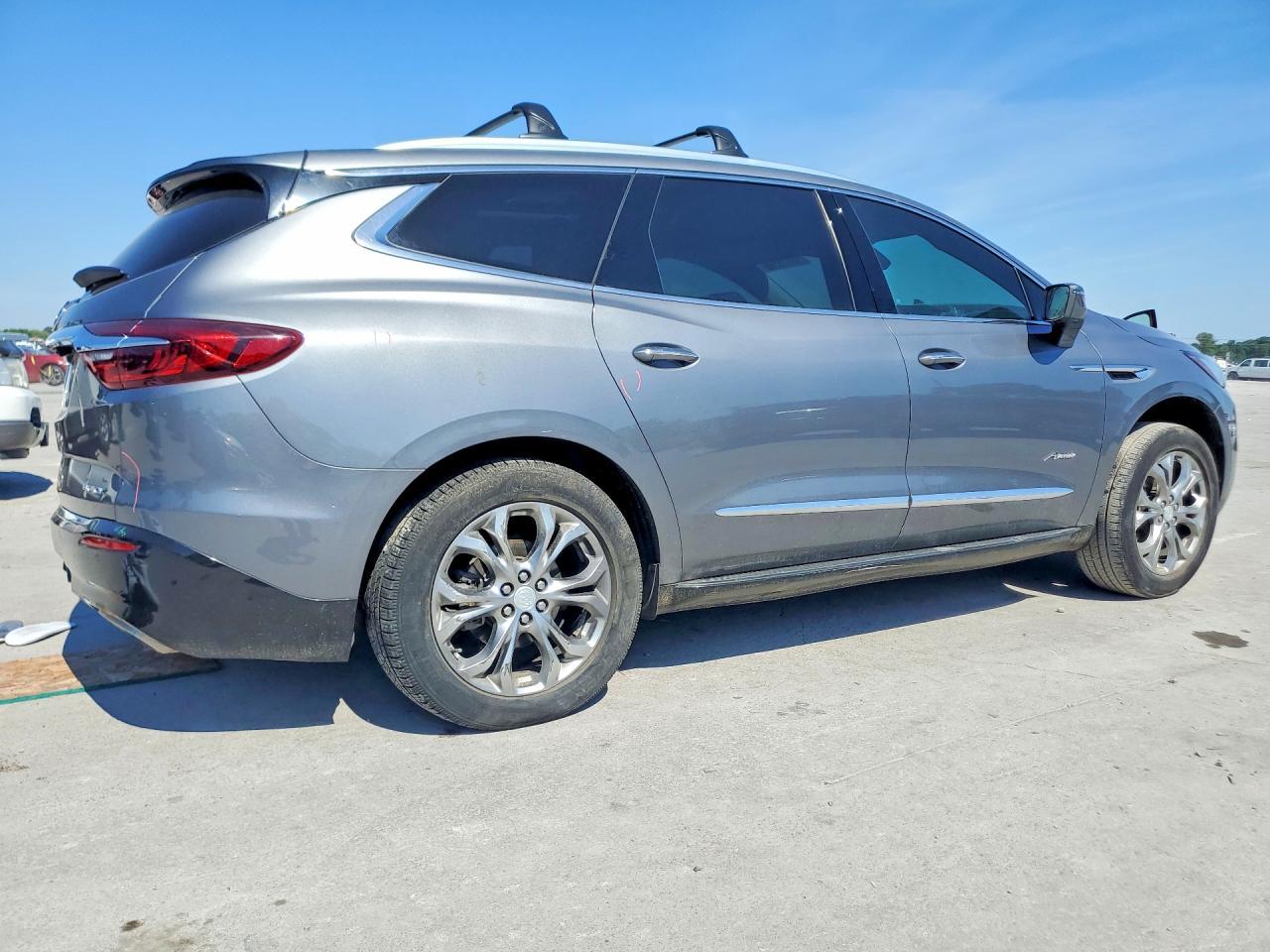 2018 BUICK ENCLAVE AVENIR