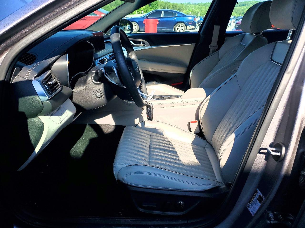 2023 GENESIS G70