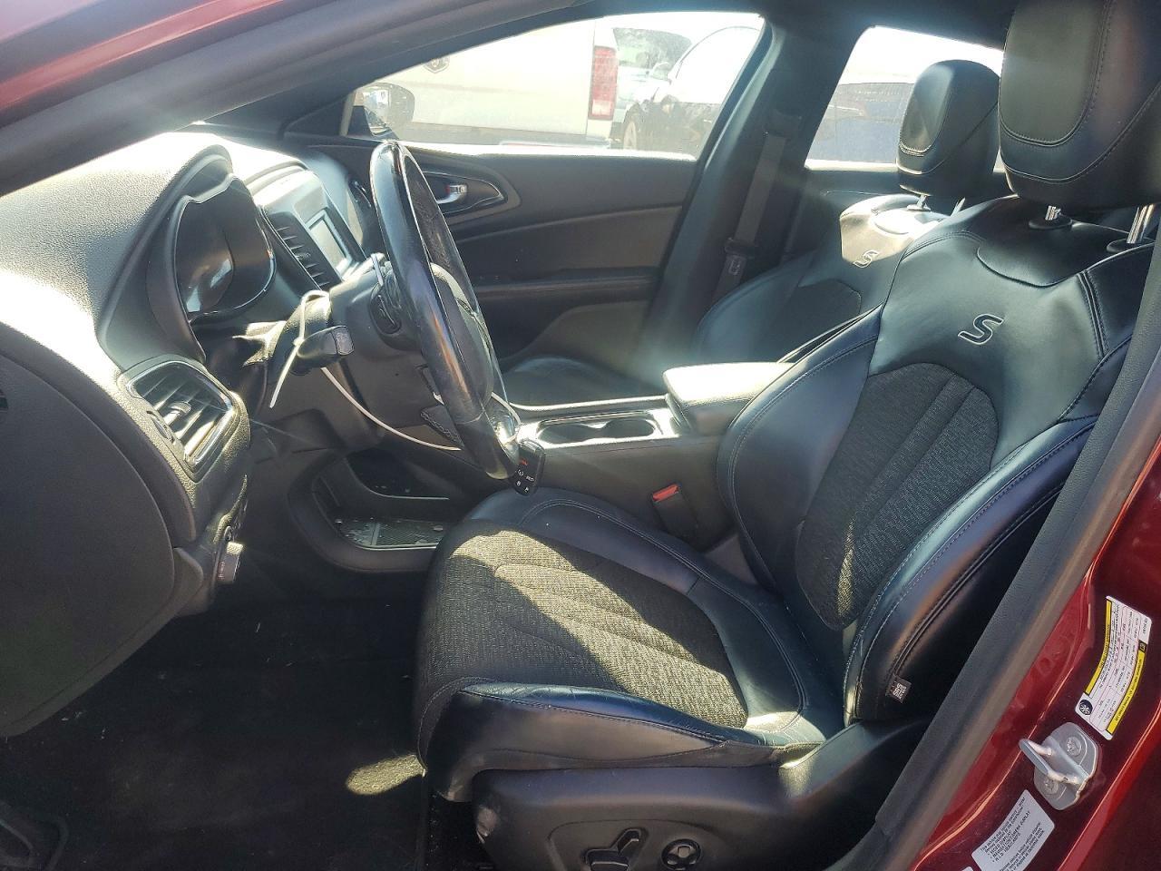 2016 CHRYSLER 200