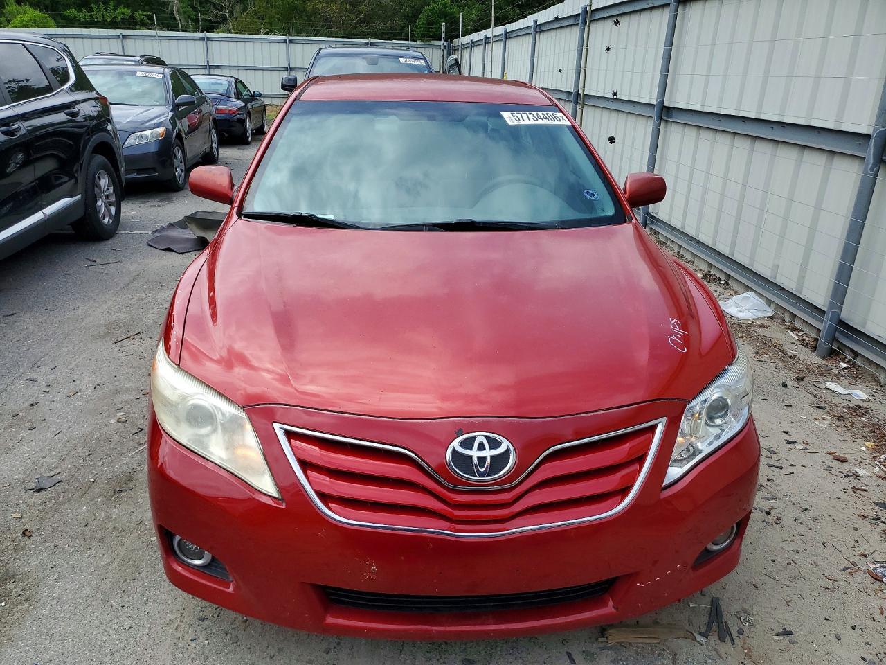 2011 TOYOTA CAMRY