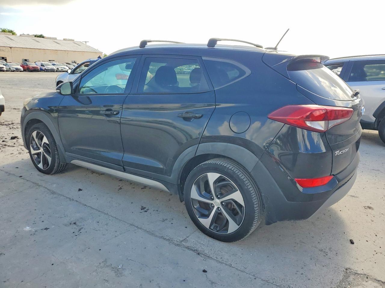 2017 HYUNDAI TUCSON