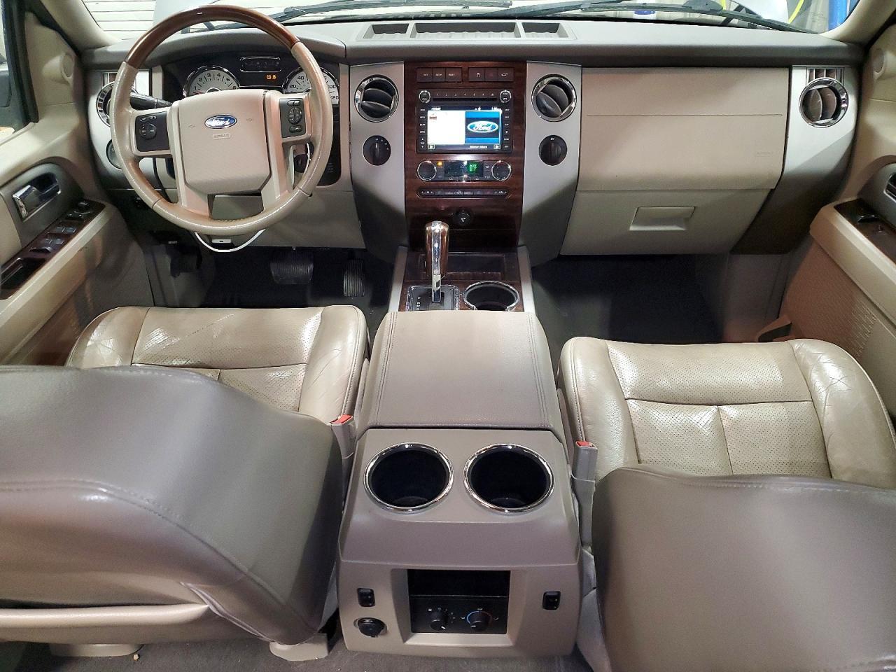 2010 FORD Expedition