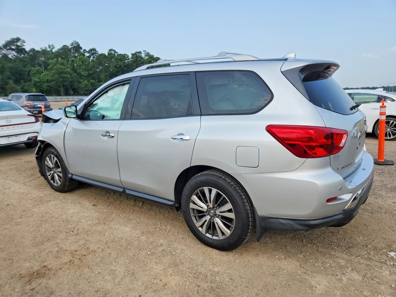 2019 NISSAN PATHFINDER
