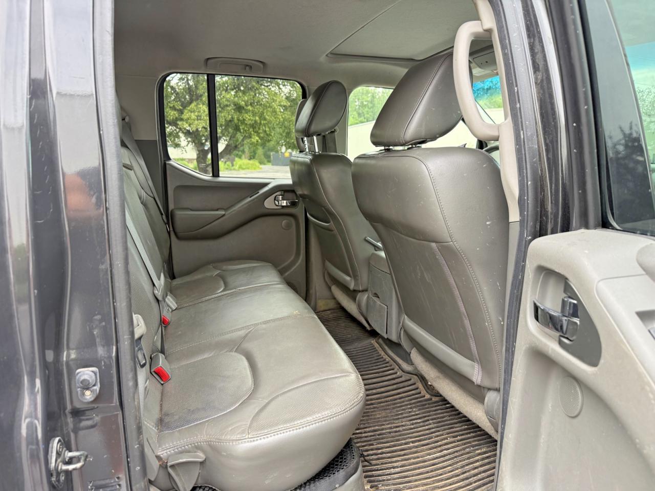 2012 NISSAN Frontier