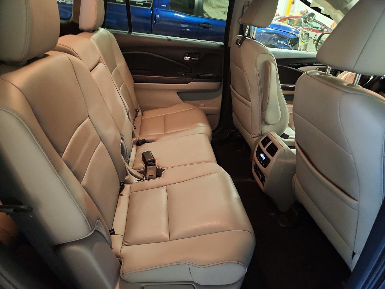 2016 HONDA PILOT