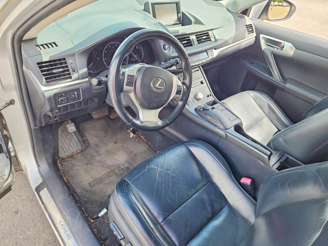 2011 LEXUS CT 200