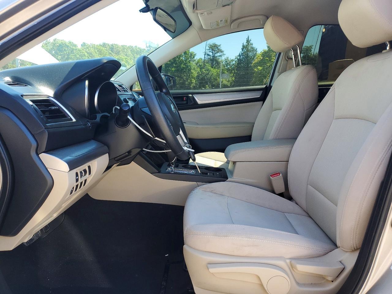 2016 SUBARU Legacy
