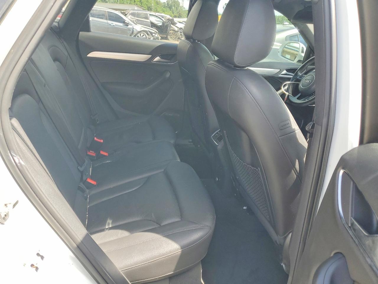 2015 AUDI Q3