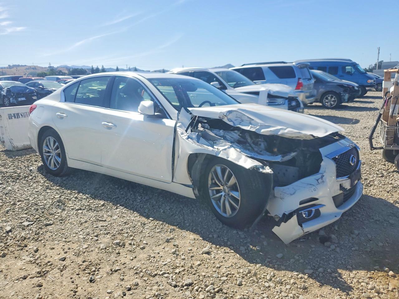 2014 INFINITI Q50