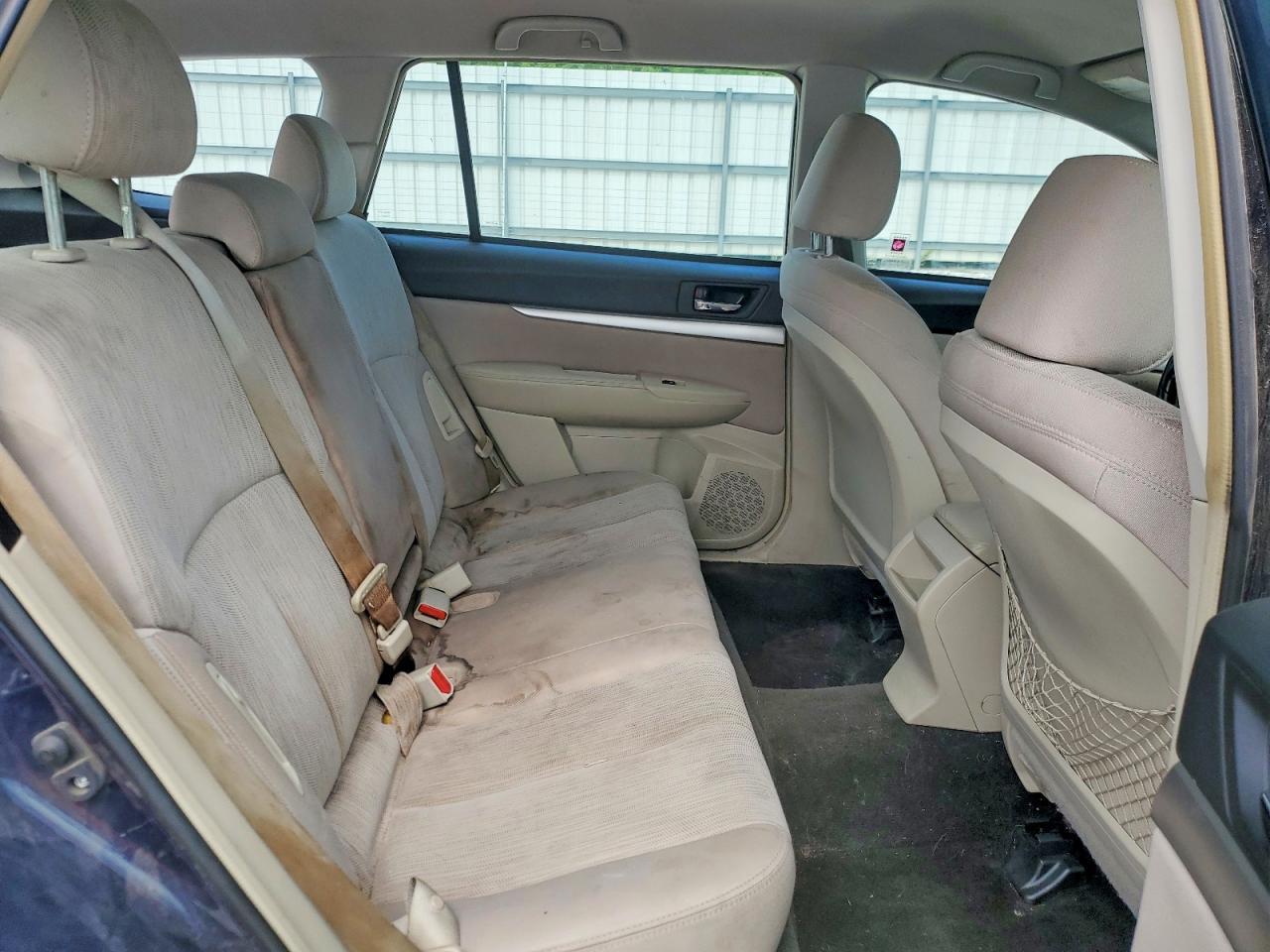 2014 SUBARU Outback