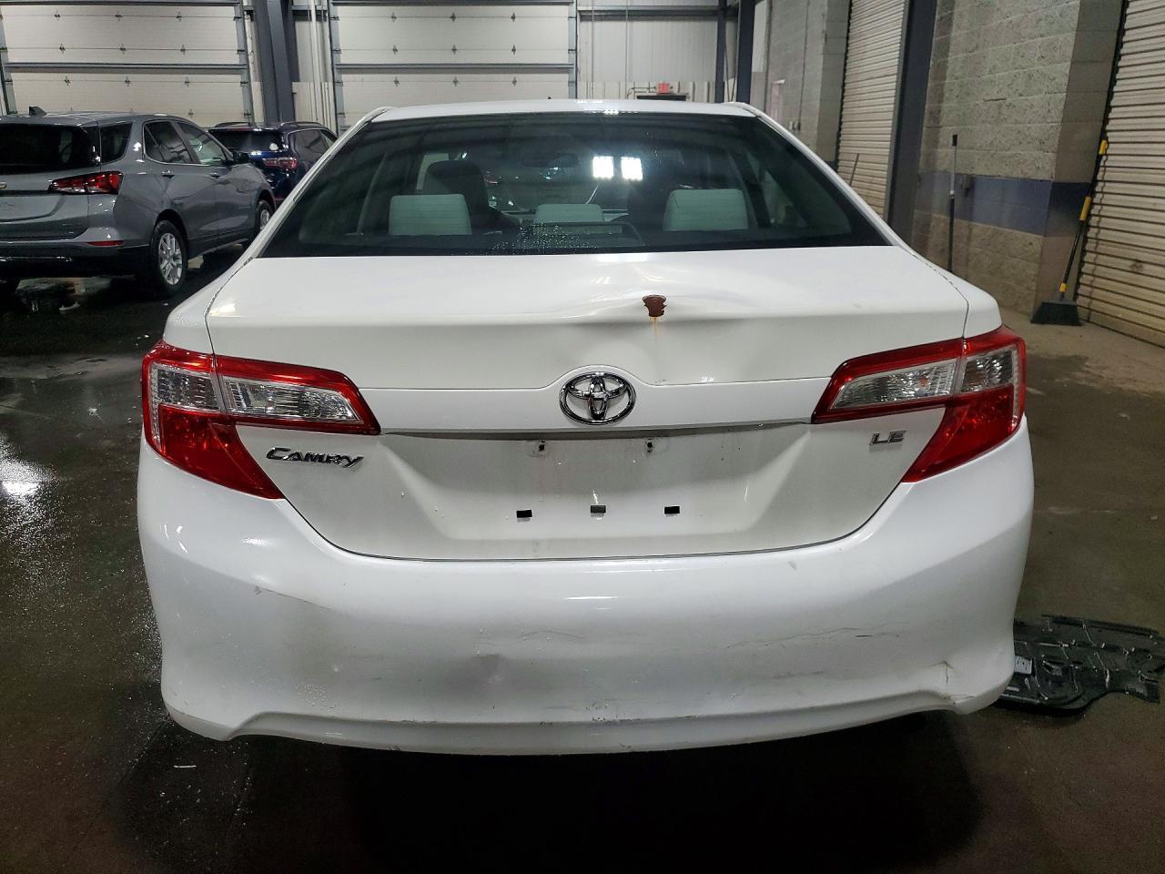 2014 TOYOTA CAMRY