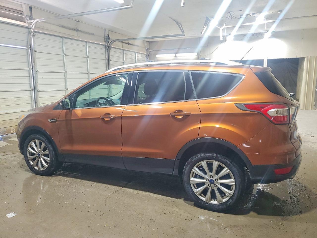 2017 FORD ESCAPE