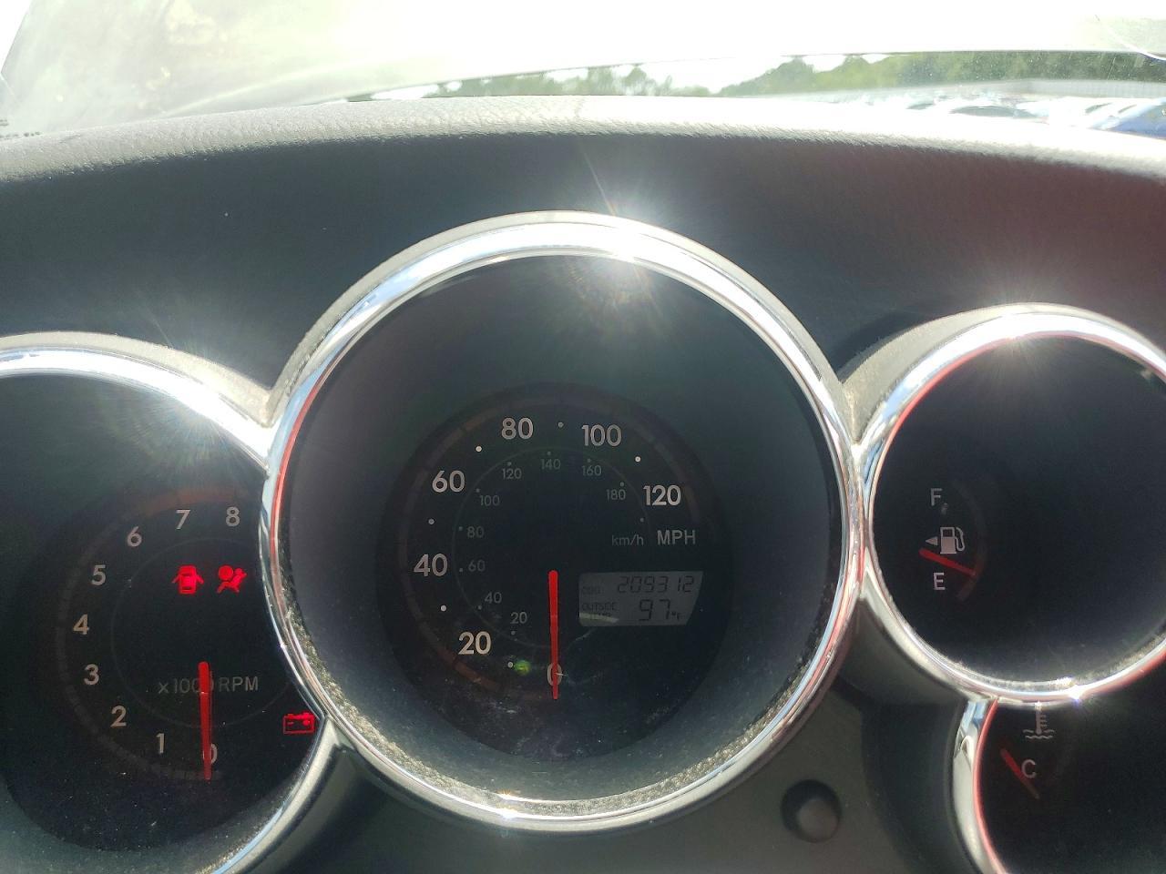 2005 TOYOTA COROLLA