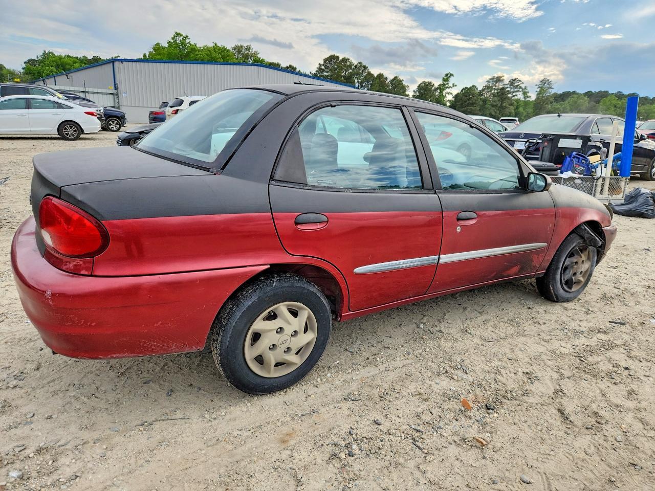 2000 CHEVROLET Metro