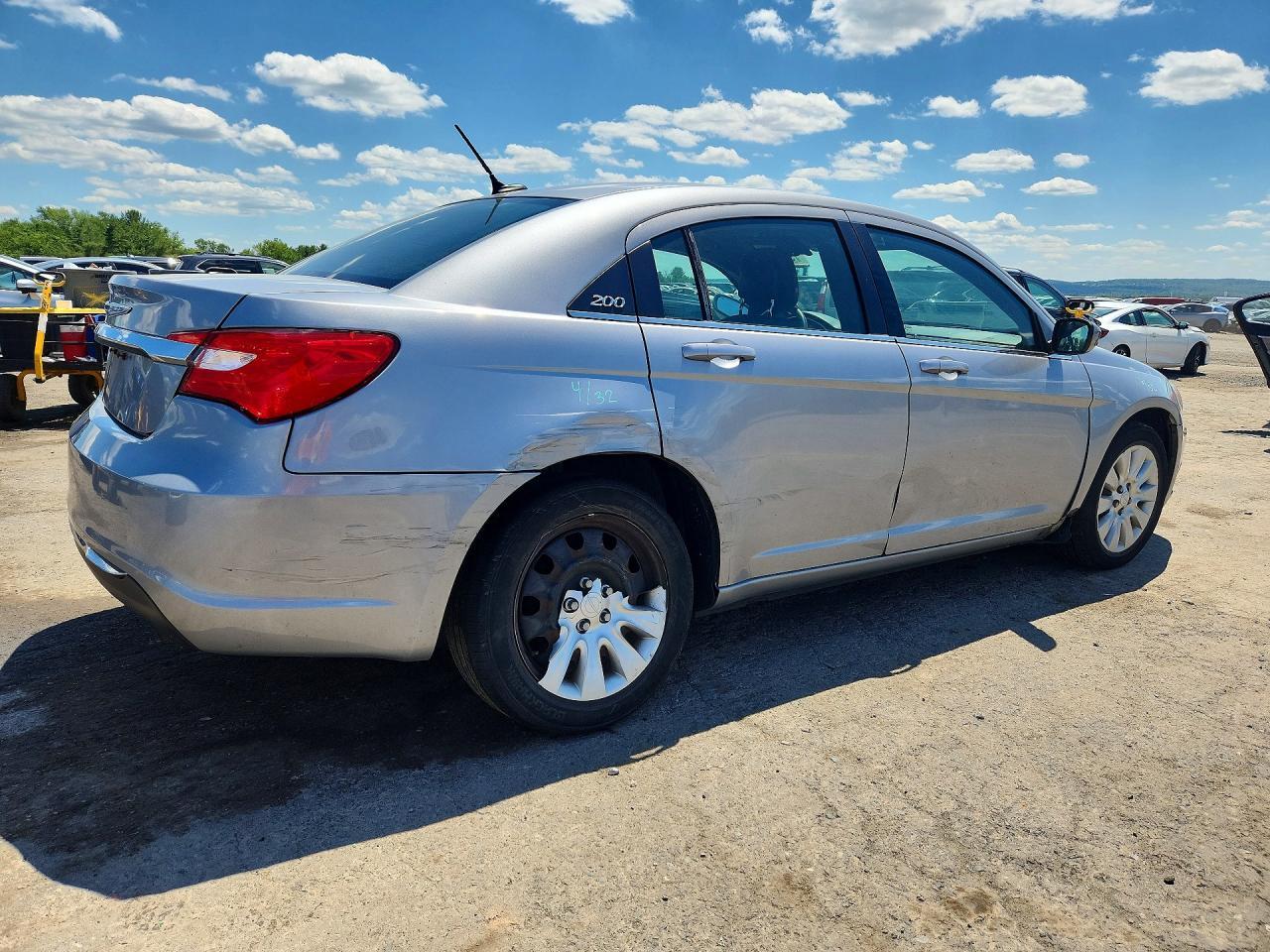 2014 CHRYSLER 200