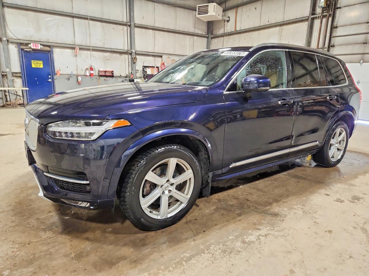 2019 VOLVO XC90