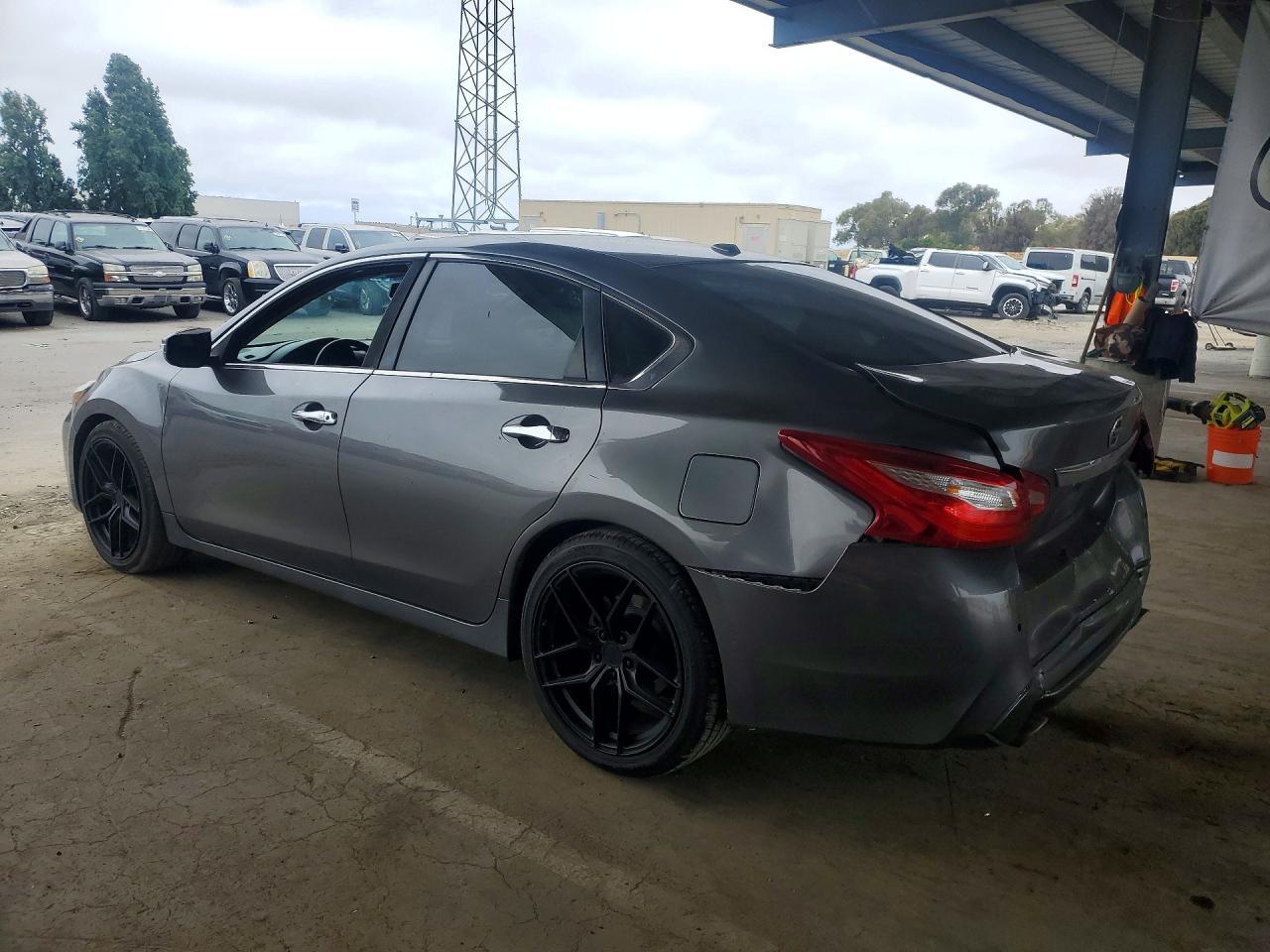 2016 NISSAN ALTIMA