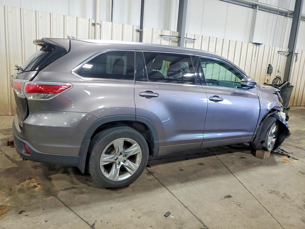 2014 TOYOTA HIGHLANDER