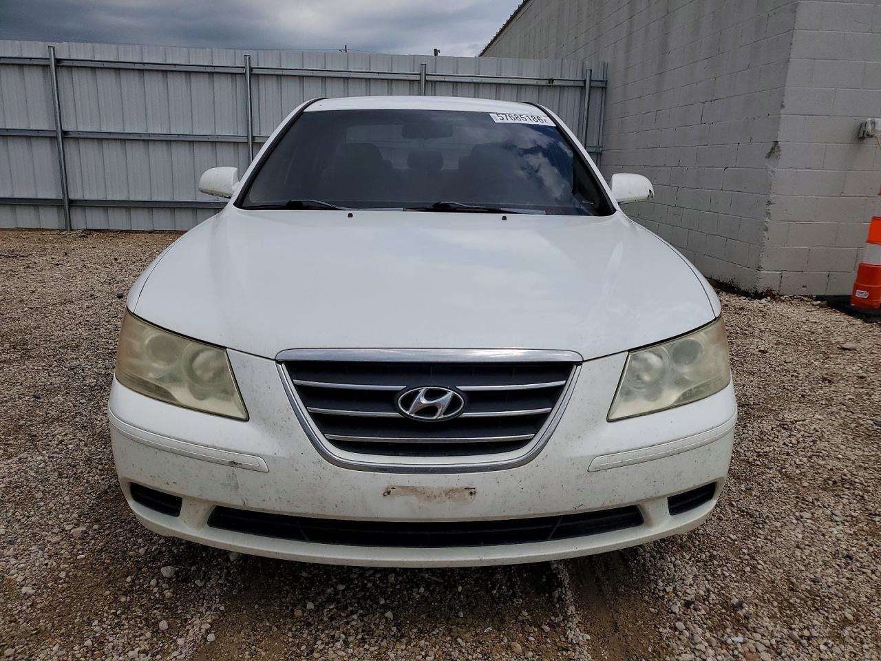 2010 HYUNDAI SONATA