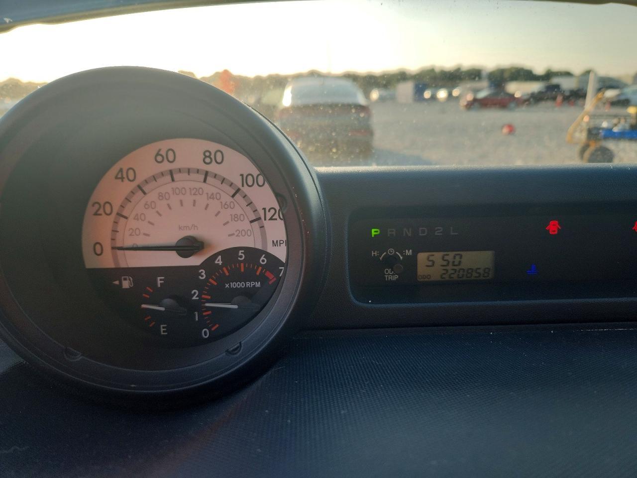 2004 TOYOTA SCION