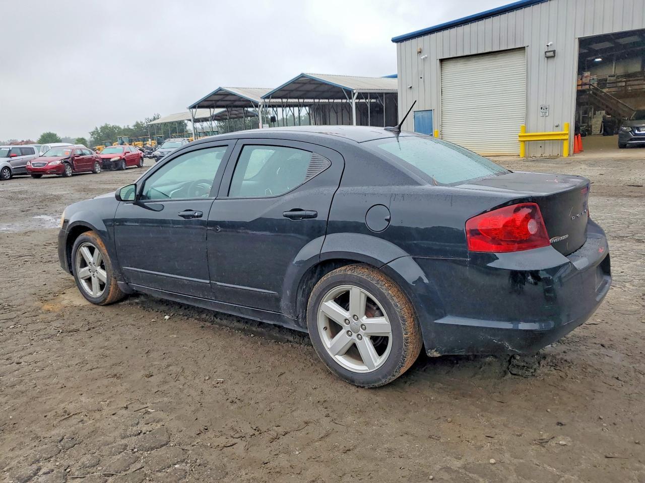 2013 DODGE Avenger