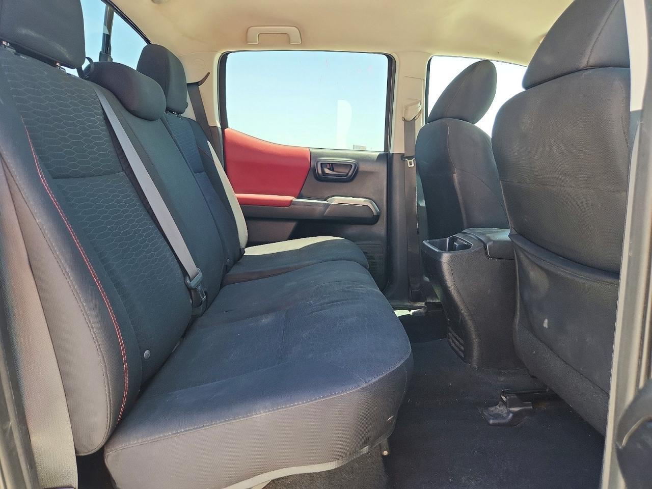 2016 TOYOTA TACOMA