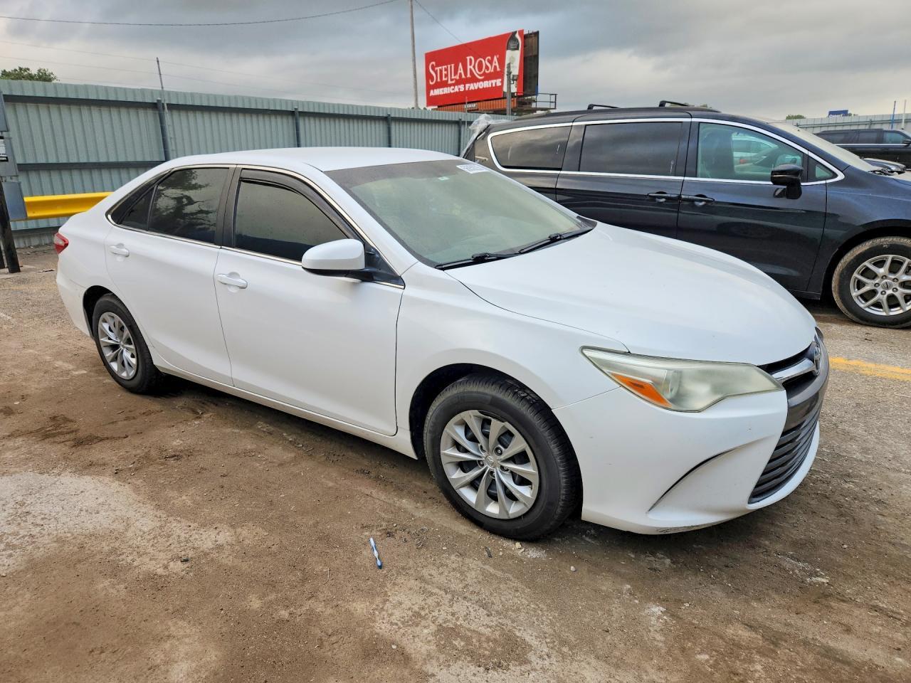 2015 TOYOTA CAMRY