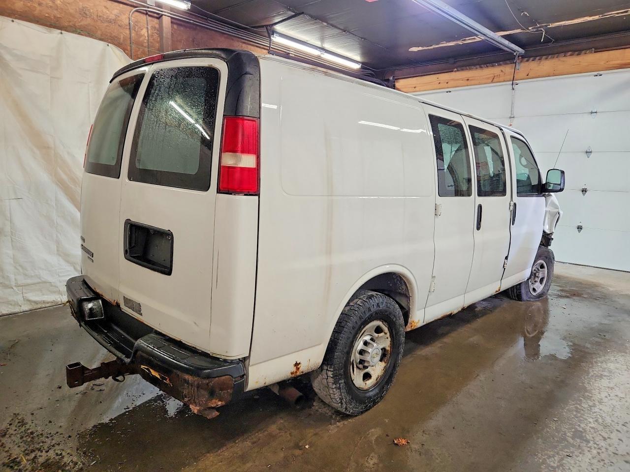 2011 CHEVROLET EXPRESS 2500