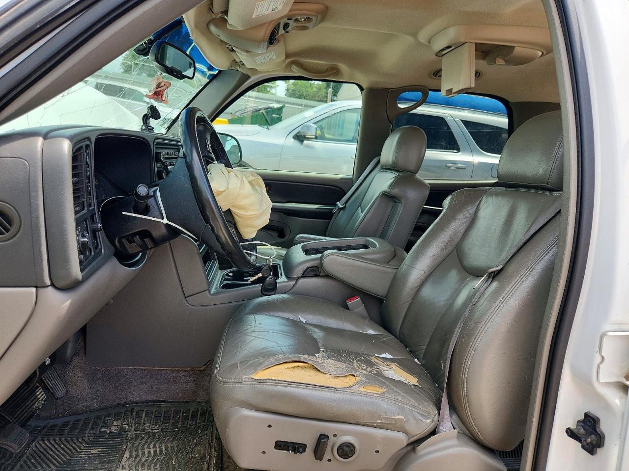 2003 CHEVROLET Tahoe