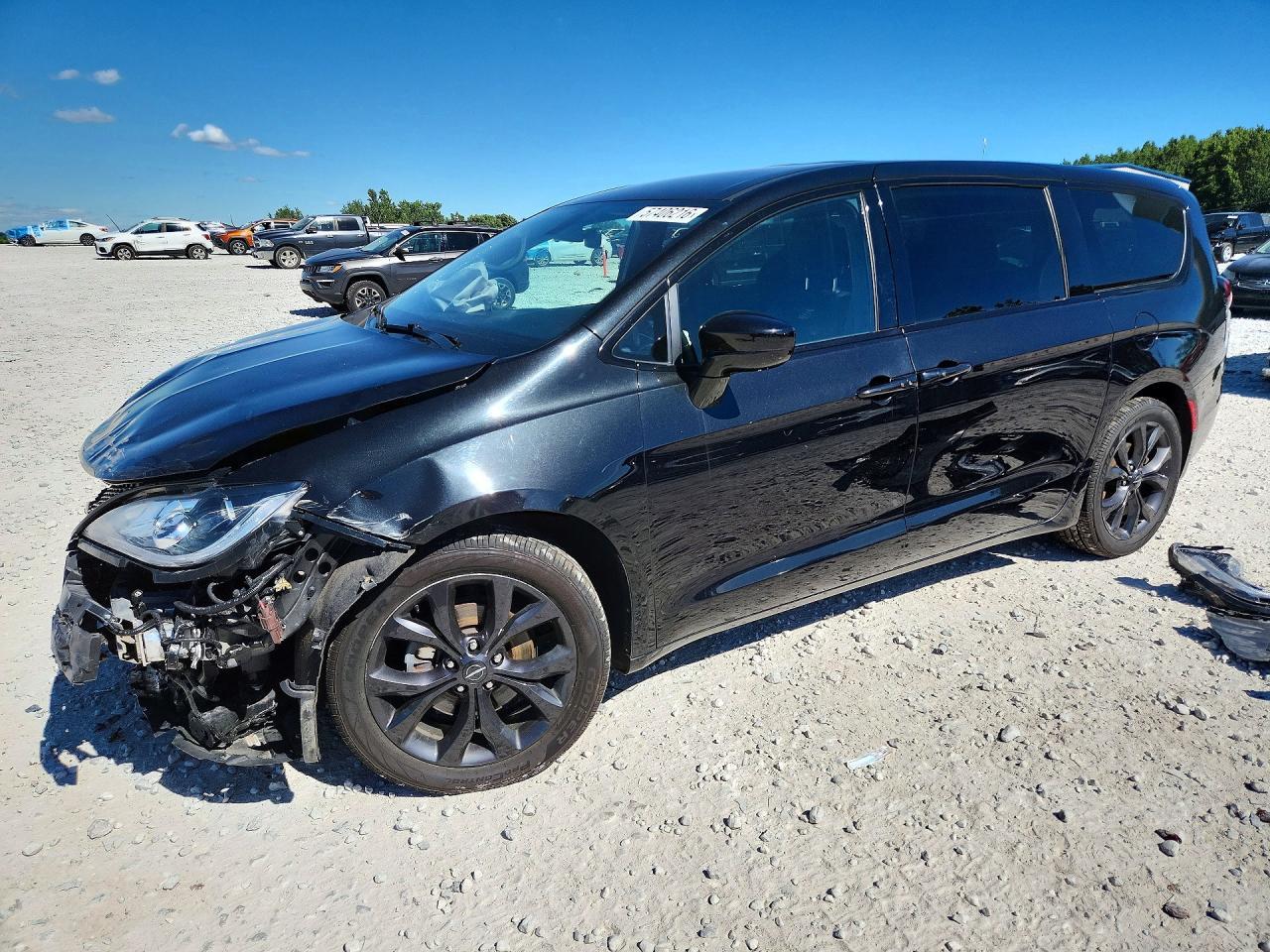 2020 CHRYSLER Pacifica