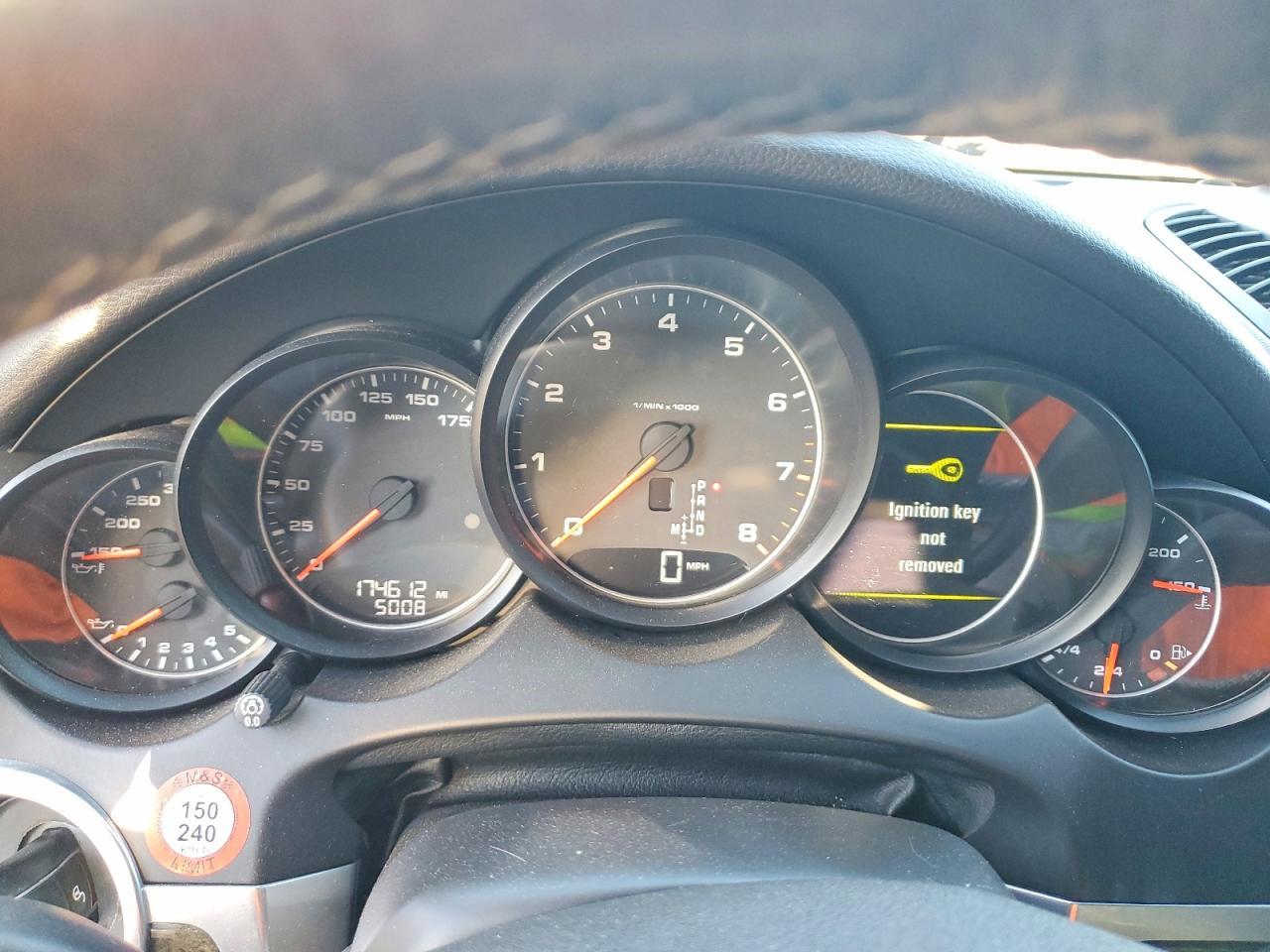 2012 PORSCHE CAYENNE