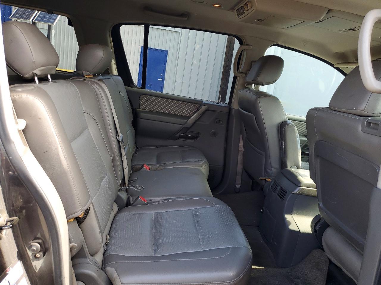 2005 NISSAN Armada