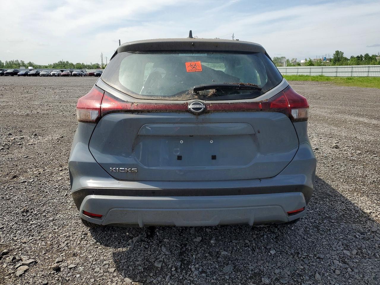 2023 NISSAN KICKS