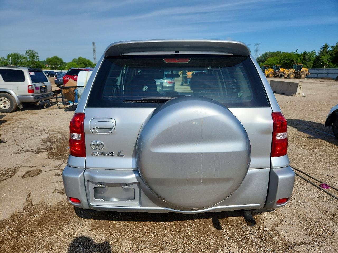 2004 TOYOTA RAV4