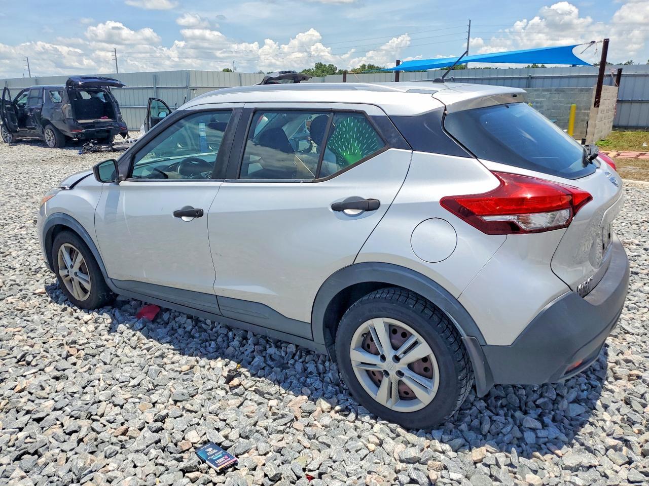 2018 NISSAN KICKS