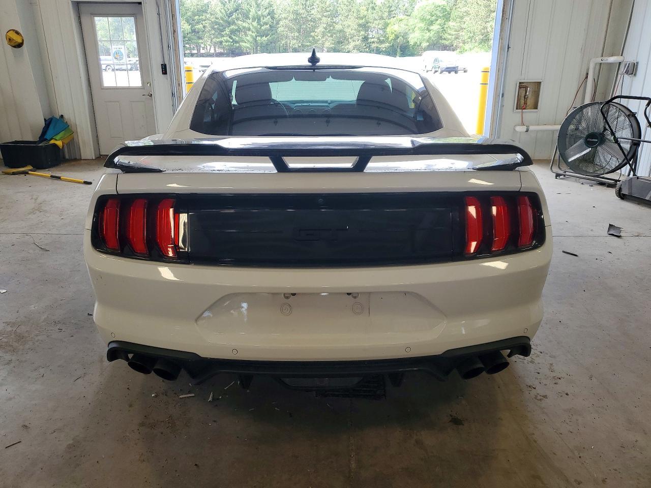 2022 FORD MUSTANG