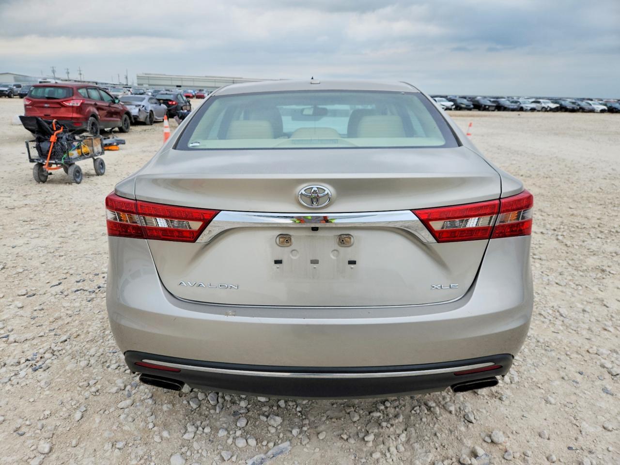 2016 TOYOTA Avalon