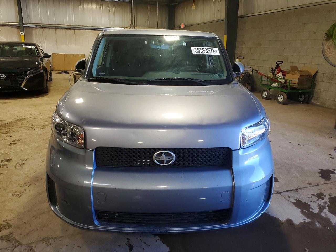 2010 TOYOTA SCION