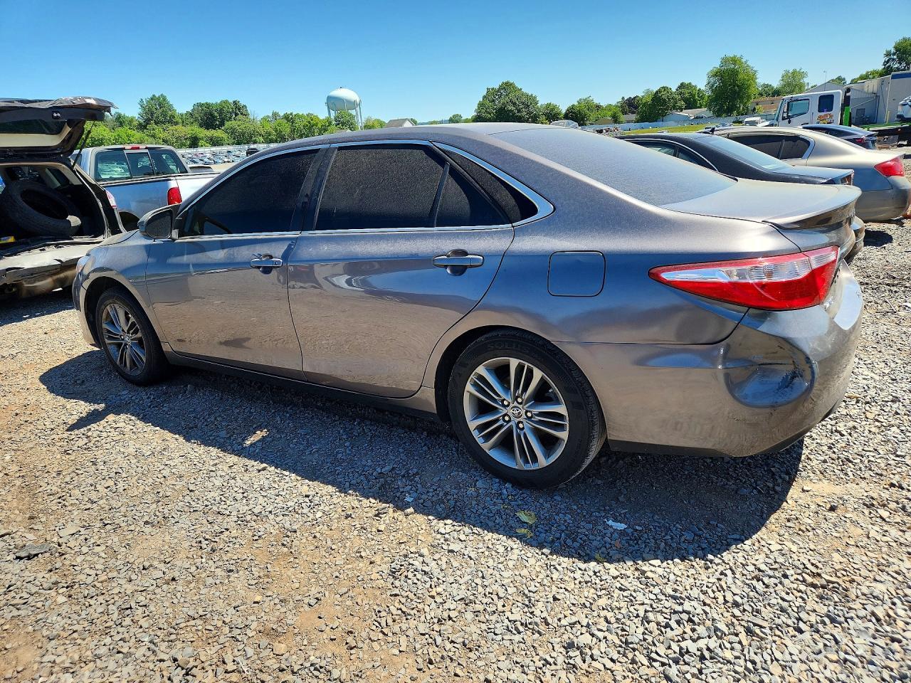 2016 TOYOTA CAMRY