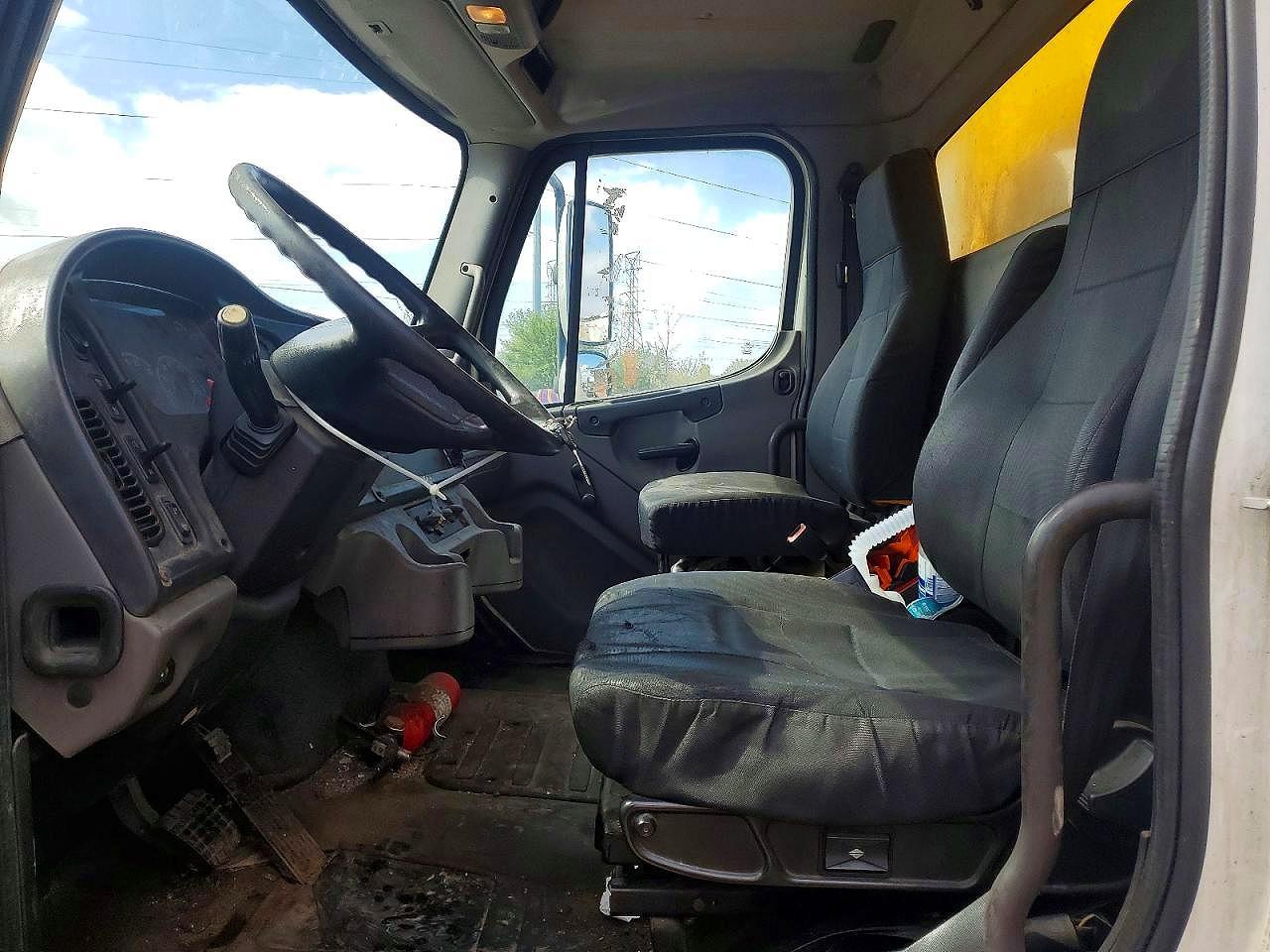 2014 Frht - Freightliner M2