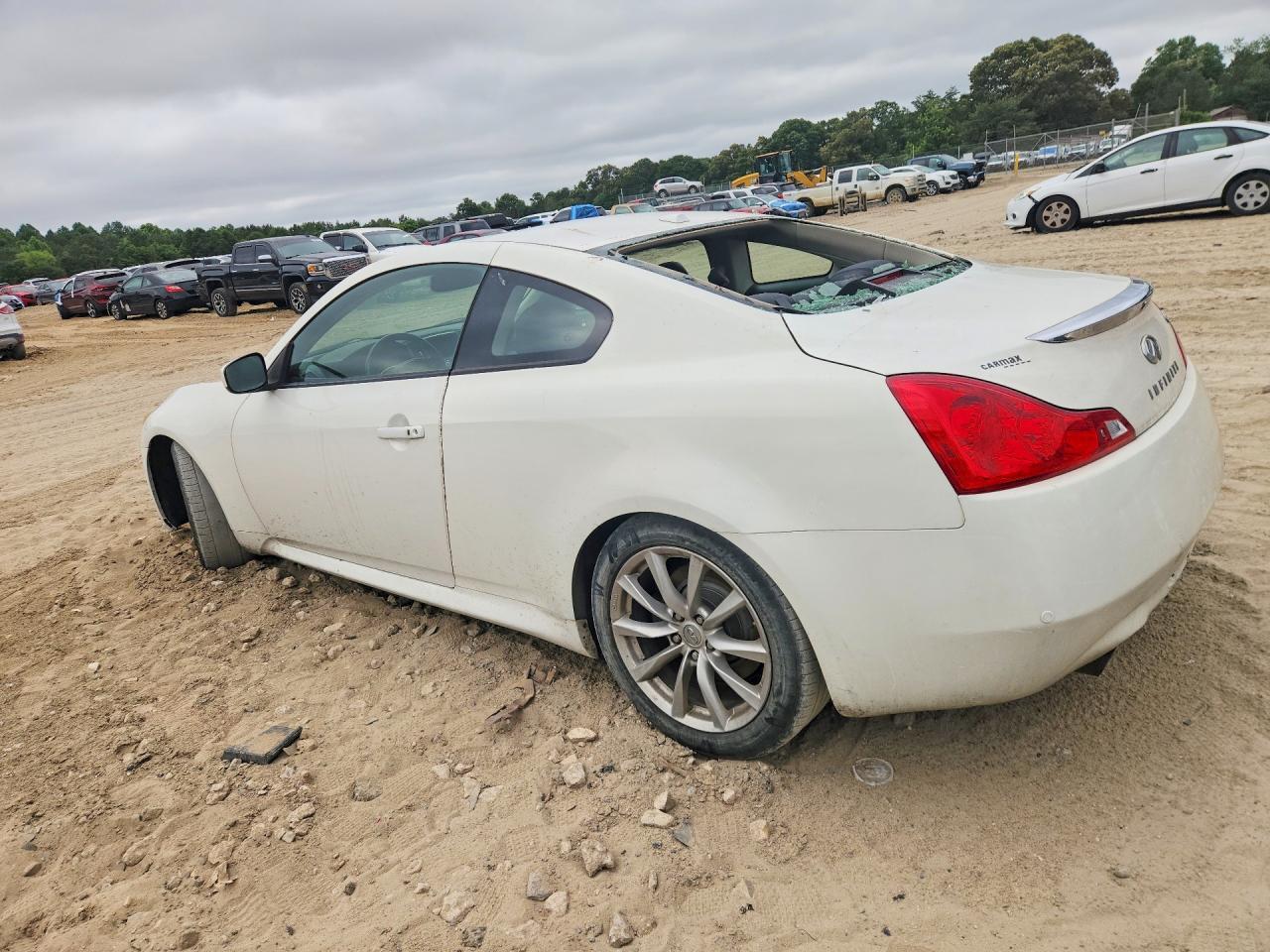 2012 INFINITI G37