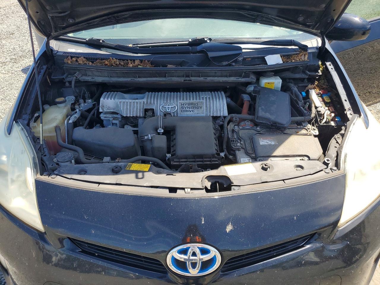 2013 TOYOTA PRIUS