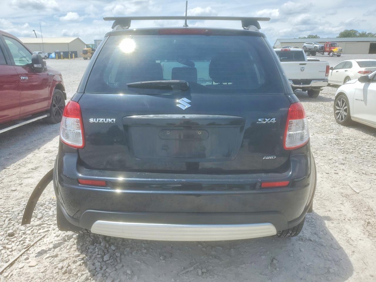 2013 SUZUKI SX4